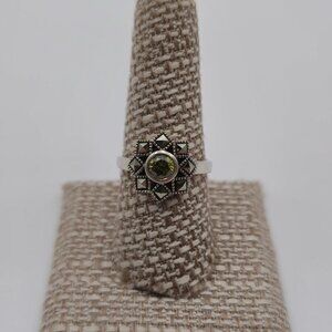 Size 8.75 Sterling Silver Green Cubic Zirconia And Marcasite Ring A1866